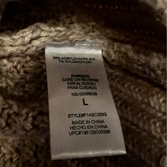 Copper key sweater for kids- good condition - Picture 4 of 4